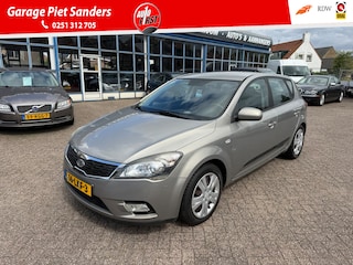 Kia Ceed Cee'd 1.6 CVVT X-ecutive I Clima I Cruise I Trekhaak I Rijklaar !