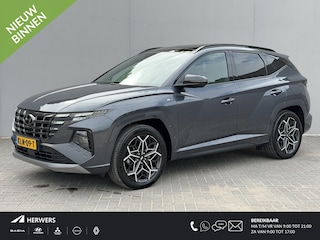 Hyundai Tucson 1.6 T-GDI PHEV N Line Sky 4WD / Dealer onderhouden / Panorama schuifdak / Fabrieksgarantie tot 11-2027 / Elektrische klep & stoelen / Navigatie / Apple Carplay Android / Stoelventilatie / Adaptieve Cruise / Stuur-, stoel- & achterbankverwarming /