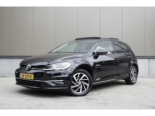 Volkswagen Golf 1.5 TSI HL | Adap. cruise | Pano | Apple CarPlay | Stoelverwarmi