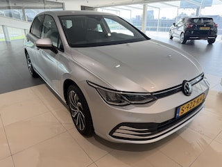 Volkswagen Golf 1.0 TSI Life