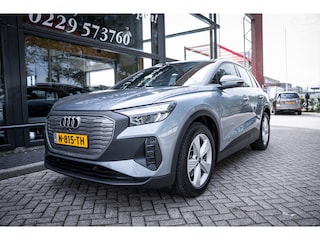 Audi Q4 35 Edition 55 kWh | Trekhaak | Led | DAB | Stoelverwarming | Carplay | Elek. achterklep |
