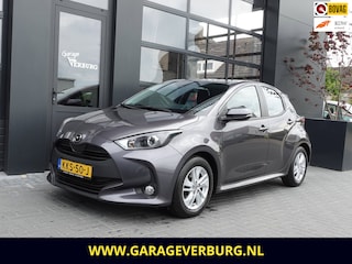 Mazda 2 / Toyota Yaris (Navi/Carplay,AdaptiveCruise,Achteruitrijcamera,Keyless,Stoel+Stuurverwarming)