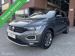 Volkswagen T-Roc 1.5 TSI Sport LED*NAVI*CAMERA*ACC*CARPLAY*