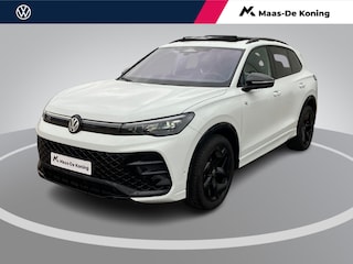 Volkswagen Tiguan 1.5eTSI/150PK R-Line Black Style DSG · Panoramadak · Trekhaak · Apple/Android Car Play · Camera · Garantie t/m 30-09-2030 of 100000km.