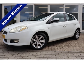 Fiat Bravo 1.4 T-Jet Corporate, Airco, Climate, Cruise, Trekhaak, PDC A, Prijs is Rijklaar