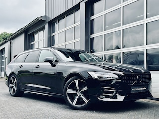 Volvo V90 2.0 T4 R-Design | Blackline | Automaat | Panodak | Trekhaak | Adapt Cruise | Standkachel | Keyless | Incl. btw