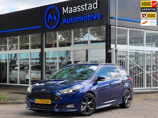 Ford Focus Wagon 2.0 ST Sport Recaro Navi Volle onderhoudshistorie 250PK Nieuwstaat