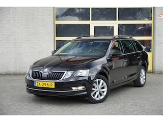 Skoda Octavia Combi 1.0 TSI Automaat! Ambition Business BJ2019 Lmv 16" | Led | Pdc | App-Connect | Navi | Climate control | Cruise control | Sportstuur | Verwarmde voorstoelen | Extra getint glas