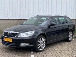 Skoda Octavia Combi 1.4 TSI Greentech Elegance Business Line|Navigatie|Climate Control|