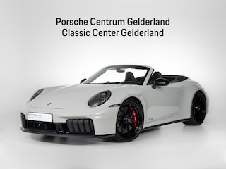 Porsche 911 Carrera 4 GTS Cabriolet