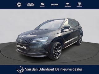 Skoda Karoq 1.5 TSI ACT 150pk DSG Sportline Business Panorama Trekhaak Camera Stoelverwarming Carplay