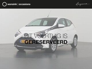 Toyota Aygo 1.0 VVT-i x-play | Airco | Apple Carplay/Android Auto | Parkeercamera | Bluetooth |