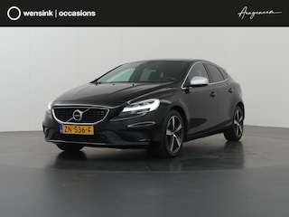 Volvo V40 1.5 T3 Polar+ Sport | Panoramadak | Navigatie | Parkeercamera | Climate Control | Cruise Control | Stoelverwarming | Keyless Entry/Go |