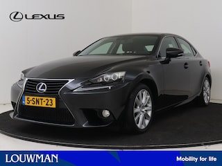 Lexus IS 300h Luxury Line | Dealer Onderhouden | Mark Levinson | Memory Seat | Stoelverwarming & Koeling | Blind Spot Monitor |