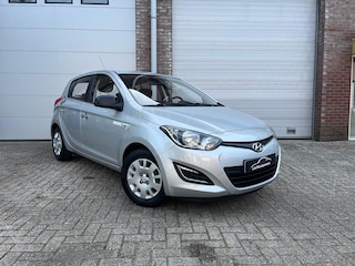 Hyundai i20 1.2i Business Edition Dealer oh/