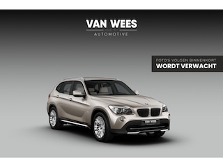 BMW X1 xDrive25i Executive | 2e eigenaar | Harman Kardon | Camera | Keyless entry | Xenon adaptief | Grootlichtassistent | Sportstoelen | Memory | Cruise control | Navigatie | PDC