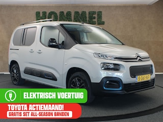 Citroën Berlingo Feel 50 kWh - ORIGINEEL NEDERLANDSE AUTO - AFNEEMBARE TREKHAAK - TREKGEWICHT 750 KG - NAVIGATIE - PARKEERSENSOREN ACHTER - VOORSTOELEN VERWARMD - MIDDENARMSTEUN VOOR - CLIMATE CONTROL - CRUISE CONTROL - 3 FASE LADEN - ACHTERRUIT APART TE OPENEN