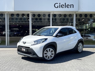 Toyota Aygo 1.0 VVT-i MT First Premium | Stoelverwarming, Keyless, Startknop, Licht + regensensor, Apple CarPlay/Android Auto