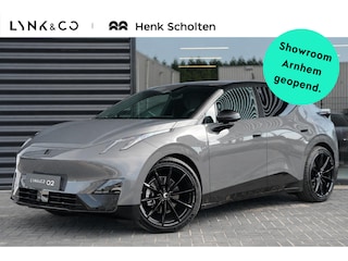 Lynk & Co 02 272PK 66KWh More | HEICO 21" Wielen | HEICO Verlagingsveren | MY27 | 360 Graden Camera | Harman Kardon | Panoramadak | Elektrisch bedienbare voorstoelen met geheugen | Keyless Entry | Getint glas | Adaptieve Cruise Control | Dodehoekassistent | Sfeerverlichting | Stuurwielverwarming | Stoelverwarming