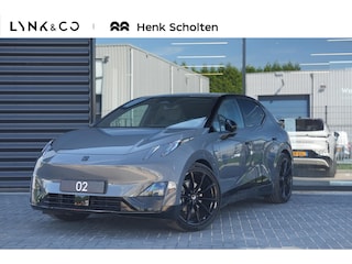 Lynk & Co 02 272PK 66KWh More | HEICO 21" Wielen | HEICO Verlagingsveren | MY27 | 360 Graden Camera | Harman Kardon | Panoramadak | Elektrisch bedienbare voorstoelen met geheugen | Keyless Entry | Getint glas | Adaptieve Cruise Control | Dodehoekassistent | Sfeerverlichting | Stuurwielverwarming | Stoelverwarming