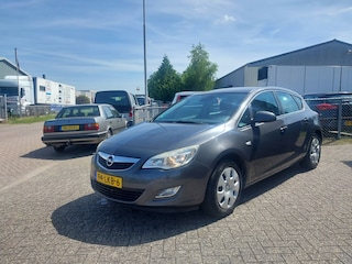 Opel Astra 1.4 Turbo Edition !! JAAR APK !!