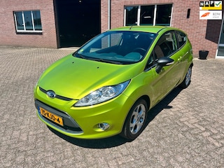 Ford Fiesta 1.6 Titanium // koude airco // APK 5-1-2027
