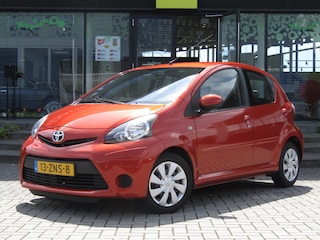 Toyota Aygo 1.0 VVT-i 5D Comfort Orange