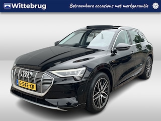 Audi e-Tron 50 quattro Launch edition plus 71 kWh / SOH 94%/ AUTOMAAT/ 313PK/ LEER/ PANO/ LUCHTVERING/ MEMORY SEAT/ PARK.SENSOR.V+A/ STOELVERWARM./ ACC/ SMARTPHONE INTERFACE/ KEYLESS/ ELEK.ACHTERKLEP/ RADIO/ NAVI/ CLIMA/ LED/ 20'' LMV
