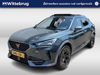 Cupra Formentor 1.4 e-Hybrid VZ Performance / AUTOMAAT/ PANO/ BUCKET SEATS/ / LEER/ STUUR+STOELVERWARM./ PARK.SENSOR. + CAMERA/ FULL LINK/ DODEHOEK/ KEYLESS/ ACC/ ELEK.ACHTERKLEP/ NAVI/ DAB/ CLIMA/ LED/ 19'' LMV