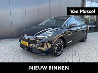 MG 4 Electric Urban Premium 54 kWh Navigatie | Stuur en Stoel verwarming | 360 gr camera | Draadloos Apple carplay | WLTP 406 km | 17"LM Velgen