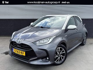Toyota Yaris 1.5 Hybrid Executive Bi-tone edition Navigatie, Dodehoekdetectie, HUD, Parkeersensoren voor + achter, LED, Smart Key, Adaptieve cruise control