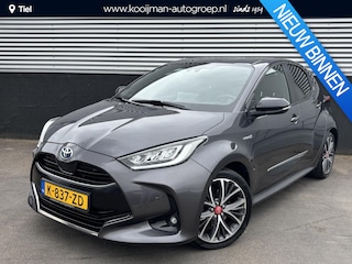 Toyota Yaris 1.5 Hybrid Executive Nieuw geleverd en dealeronderhouden, Trekhaak, JBL, Dodehoekdetectie, Stoelverwarming, HUD, LED, Parkeersensoren voor + achter