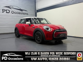 Mini Cooper 5-Deurs 1.5 136PK Camden Edition - Keyless -Leer - Camera - Cruise