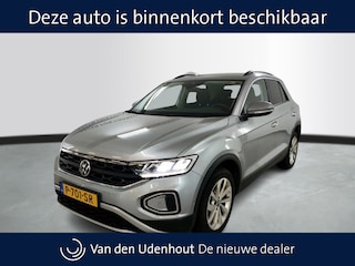 Volkswagen T-Roc 1.0 TSI Life | Multimedia | Binnenkort beschikbaar |