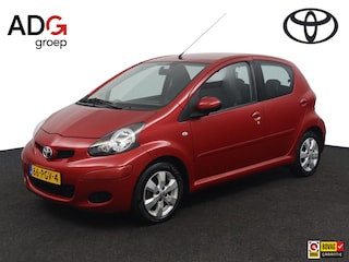 Toyota Aygo 1.0-12V Aspiration Red Navigator | 5-deurs | Airco | Navigatie |