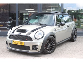 Mini Mini 3-Deurs 1.6 Chili | Cruise-control | Pano-dak | 17"Lm | AC | Leder |