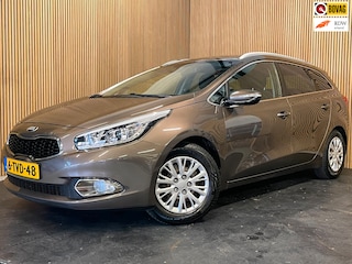 Kia Ceed Cee'd Sportswagon 1.6 GDI BusinessLine|135PK|AFNEEMBARE TREKHAAK|NAVI|CAMERA|CLIMATE+CRUISE CONTROL|NETTE AUTO|NAP|NL-AUTO|