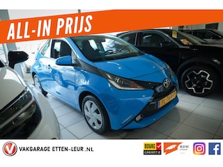 Toyota Aygo 1.0 VVT-i x-play | AIRCO | CAMERA | BLUETOOTH