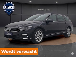 Volkswagen Passat Variant 1.4 TSI PHEV GTE Business | Leder | Stoelverwarming | Camera | Navigatie |