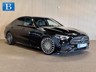 Mercedes-Benz C-klasse 300 AMG STYLING-BURMESTER-TREKHAAK-NIGHT-SFEERVERLICHTING-MULTISPAAKS VELGEN
