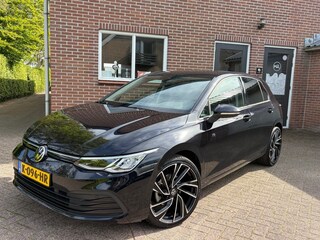 Volkswagen Golf 1.5 TSI Style Trekhaak 131 PK, Stoelv. ACC