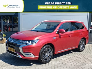 Mitsubishi Outlander 2.4 PHEV 240pk 4WD Automaat Intens+ | Climate control | Navigatie via Apple / Android | Trekhaak | Open dak | Winterpakket