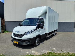 Iveco Daily 35C16H 2.3 410 Automaat Meubelbak 3-Persoons Euro 6 Camera Navi Bluetooth Airco Cruise Control Led Lat om Lat betimmering Achterdeuren 1e Eigenaar Toegestane max. massa voertuig 3500 kg