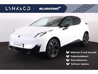 Lynk & Co 02 More 66 kWh - UIT VOORRAAD LEVERBAAR - Panoramadak - 360º Camera - Harman/Kardon audio - Adaptieve cruise control - dodehoekdetectie met correctie - Verwarmde voorstoelen - Parkeersensoren voor & achter - Draadloze tel. lader - Apple Carplay/Android Auto - Extra getint glas - 20' LMV