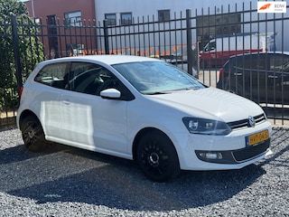 Volkswagen Polo 1.2 TSI Comfortline AIRCO!TREKHAAK!NAVI!STOELVERWARMING!6BAK!105PK!