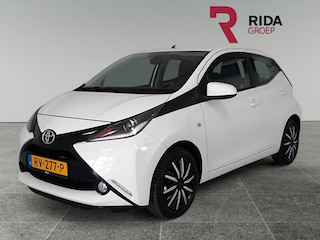 Toyota Aygo 1.0 VVT-i x-play|Afneembare trekhaak|Cruise control