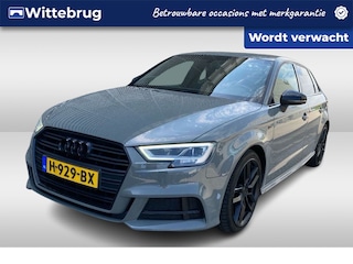Audi A3 Sportback 30 TFSI Sport S Line Edition / Digitaal dashboard / App connect / Navigatie / Camera / Parkeersensoren achter /