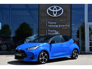 Toyota Yaris 1.5 Hybrid 130 Launch Edition automaat 130pk | two-tone uni-/metaalkleur | Head-up display | Cruise control adaptief |