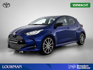 Toyota Yaris 1.5 Hybrid GR Sport | JBL | Head-Up Display | Dodehoek detectie | Stuur+stoelverwarming | Parkeersensoren voor+achter | Apple CarPlay/Android auto |