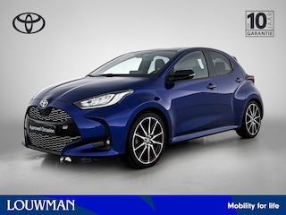Toyota Yaris 1.5 Hybrid GR Sport | JBL | Head-Up Display | Dodehoek detectie | Stuur+stoelverwarming | Parkeersensoren voor+achter | Apple CarPlay/Android auto |